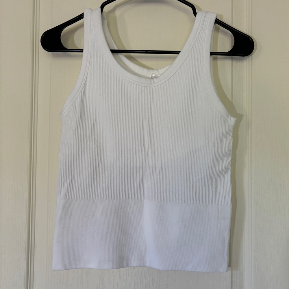 Ebb & Flow White Ribbed Crop Tank Top M/L